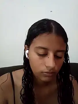 Snapshot of Babydol18_ chatting on 12.29.24 Babydol18 online show from 12.29.24