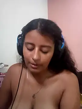 Snapshot of Babydol18_ chatting on 01.28.25 Babydol18 online show from 01.28.25