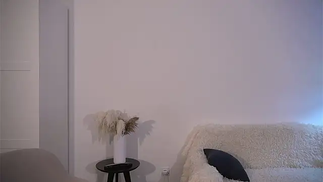 Snapshot of sscarl_ii chatting on 10.16.25 sscarl ii online show from 10.16.25