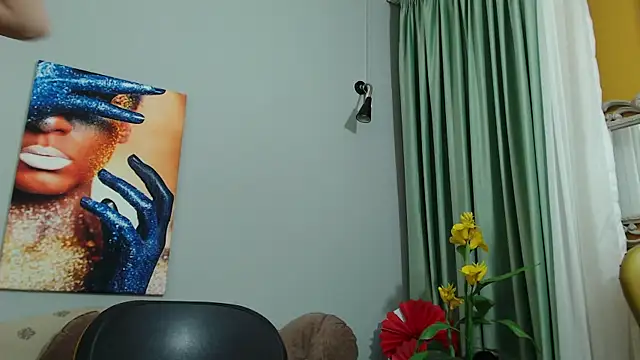 Snapshot of EvySmithXXX chatting on 02.27.25 EvySmithXXX online show from 02.27.25