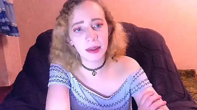 Snapshot of MelxMellie chatting on 01.30.25 MelxMellie online show from 01.30.25