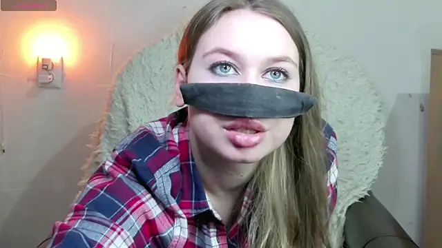 Mikki5P online show from 03.03.25