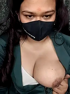 Snapshot of Mayuri77 chatting on 01.14.25 Mayuri77 online show from 01.14.25