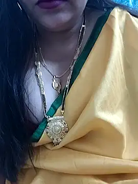 Snapshot of Mayuri77 chatting on 02.11.25 Mayuri77 online show from 02.11.25