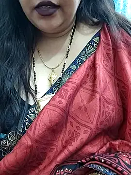 Snapshot of Mayuri77 chatting on 02.13.25 Mayuri77 online show from 02.13.25