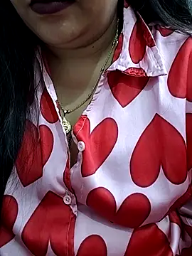 Snapshot of Mayuri77 chatting on 02.17.25 Mayuri77 online show from 02.17.25