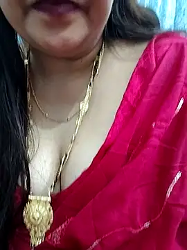 Snapshot of Mayuri77 chatting on 02.22.25 Mayuri77 online show from 02.22.25