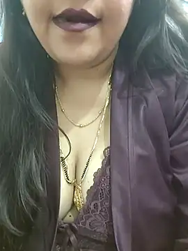 Snapshot of Mayuri77 chatting on 02.23.25 Mayuri77 online show from 02.23.25