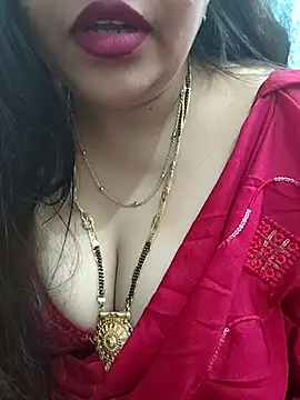 Snapshot of Mayuri77 chatting on 02.25.25 Mayuri77 online show from 02.25.25