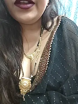 Snapshot of Mayuri77 chatting on 03.10.25 Mayuri77 online show from 03.10.25