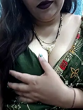 Snapshot of Mayuri77 chatting on 03.18.25 Mayuri77 online show from 03.18.25