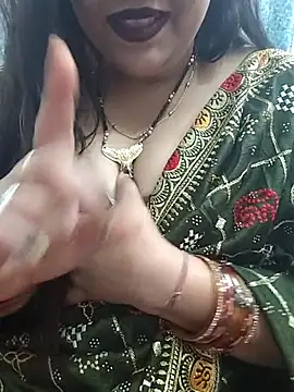 Snapshot of Mayuri77 chatting on 03.18.25 Mayuri77 online show from 03.18.25