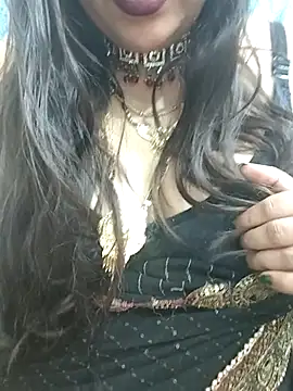 Snapshot of Mayuri77 chatting on 03.22.25 Mayuri77 online show from 03.22.25