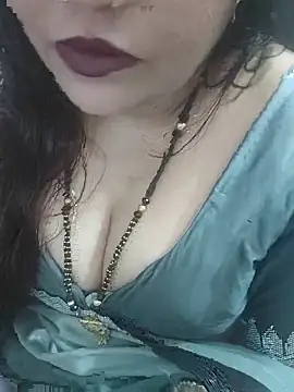 Snapshot of Mayuri77 chatting on 09.16.25 Mayuri77 online show from 09.16.25