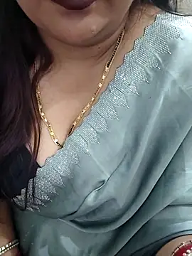 Snapshot of Mayuri77 chatting on 10.06.25 Mayuri77 online show from 10.06.25