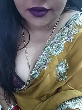 Snapshot of Mayuri77 chatting on 10.07.25 Mayuri77 online show from 10.07.25