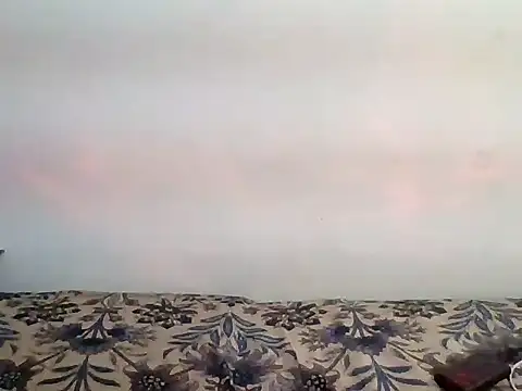 Snapshot of Unique_emy chatting on 10.28.25 Unique emy online show from 10.28.25