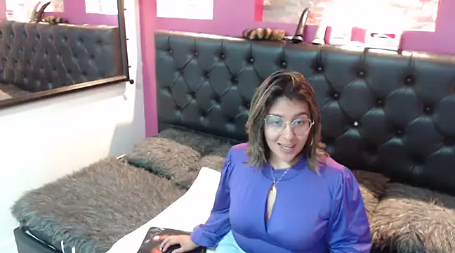 Pandoracherry online show from 12.21.24