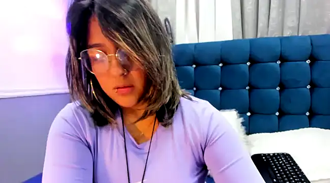 Pandoracherry online show from 02.20.25