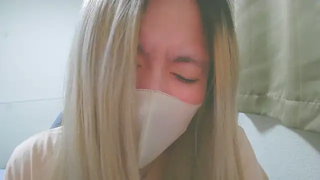 Snapshot of Remi_official chatting on 05.21.26 Remi official online show from 05.21.26