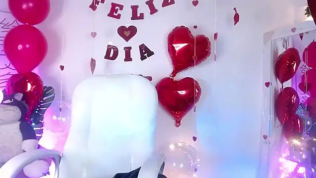 Snapshot of salome_drasin chatting on 02.18.25 salome drasin online show from 02.18.25