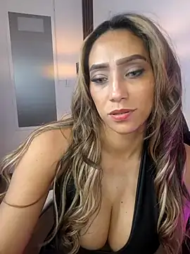 Snapshot of salome_drasin chatting on 09.11.25 salome drasin online show from 09.11.25