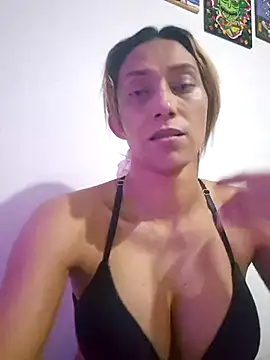 Snapshot of salome_drasin chatting on 05.27.26 salome drasin online show from 05.27.26