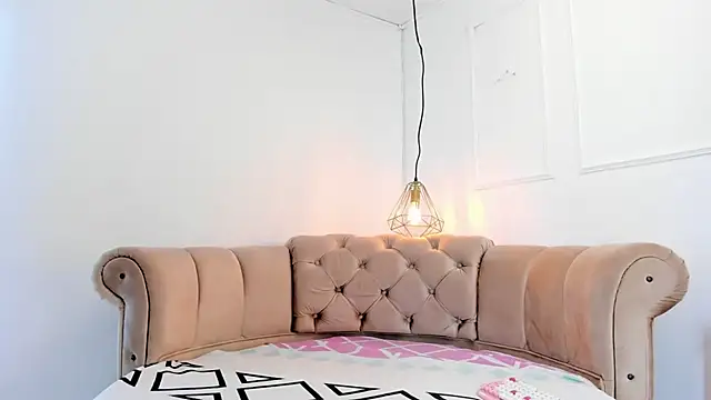 briannaduque online show from 03.15.25