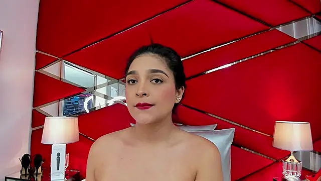 Snapshot of AdeleGray chatting on 12.30.24 AdeleGray online show from 12.30.24