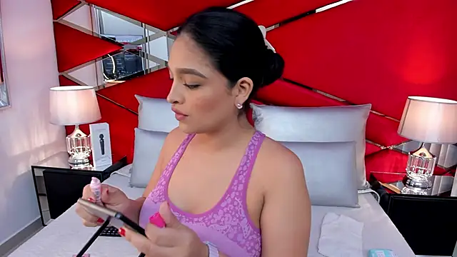 Snapshot of AdeleGray chatting on 03.16.25 AdeleGray online show from 03.16.25