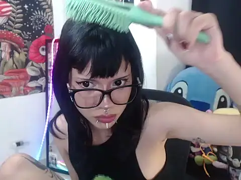 hachi kitty online show from 07.05.26