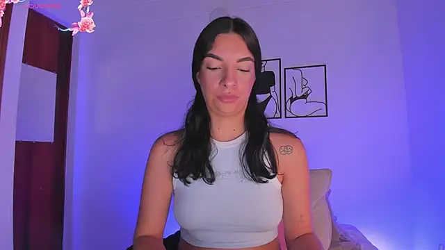 777AylinZ online show from 11.18.25