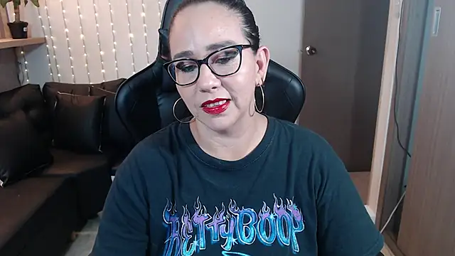 ashleylove prg online show from 12.22.24