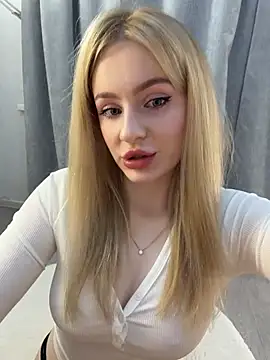 Snapshot of CaseyCumFace chatting on 05.15.26 CaseyCumFace online show from 05.15.26