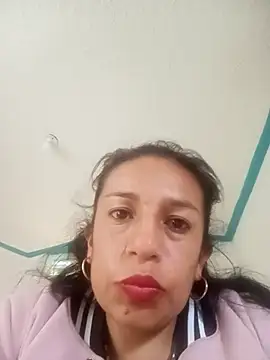 yaz guzman online show from 09.15.25