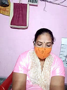 Snapshot of Hotty-rumi chatting on 01.16.25 Hotty-rumi online show from 01.16.25