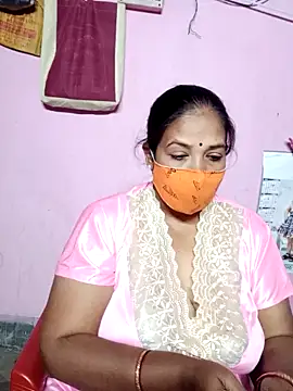 Snapshot of Hotty-rumi chatting on 01.19.25 Hotty-rumi online show from 01.19.25