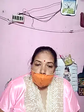 Snapshot of Hotty-rumi chatting on 01.27.25 Hotty-rumi online show from 01.27.25