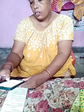 Hotty-rumi online show from 10.25.25