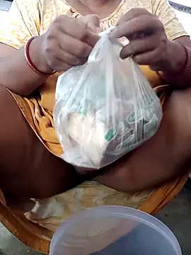 Hotty-rumi online show from 11.05.25