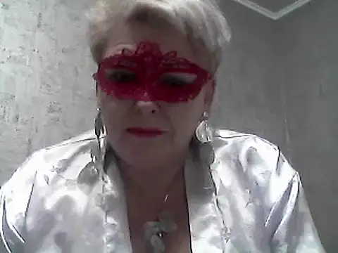 Lisa Suzie online show from 12.19.24