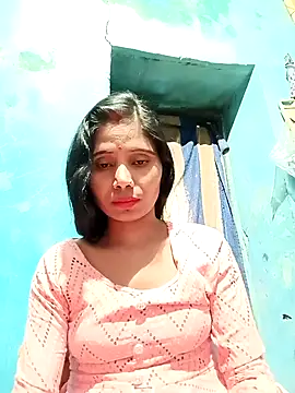 Snapshot of Kajal__Mehra chatting on 02.13.25 Kajal Mehra online show from 02.13.25