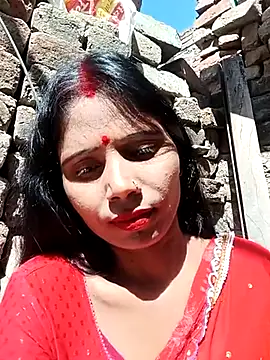 Snapshot of Kajal__Mehra chatting on 02.14.25 Kajal Mehra online show from 02.14.25