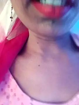 Snapshot of Kajal__Mehra chatting on 03.05.25 Kajal Mehra online show from 03.05.25