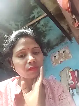 Snapshot of Kajal__Mehra chatting on 03.05.25 Kajal Mehra online show from 03.05.25