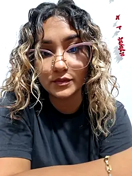 Snapshot of BrendaGirs chatting on 09.16.25 BrendaGirs online show from 09.16.25