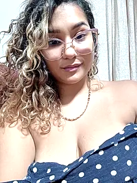 Snapshot of BrendaGirs chatting on 10.21.25 BrendaGirs online show from 10.21.25