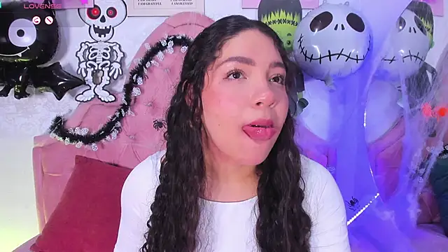 amandalee01 online show from 10.15.25