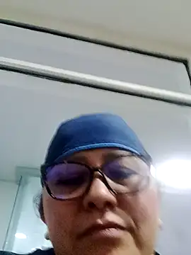 Snapshot of Darly_Gomez chatting on 12.22.24 Darly Gomez online show from 12.22.24