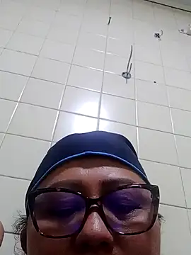 Snapshot of Darly_Gomez chatting on 01.16.25 Darly Gomez online show from 01.16.25